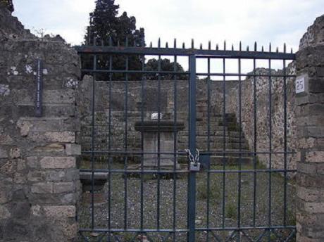 Храм Асклепия(Помпеи)