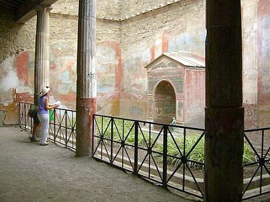 Дом Малого фонтанa (Помпеи)