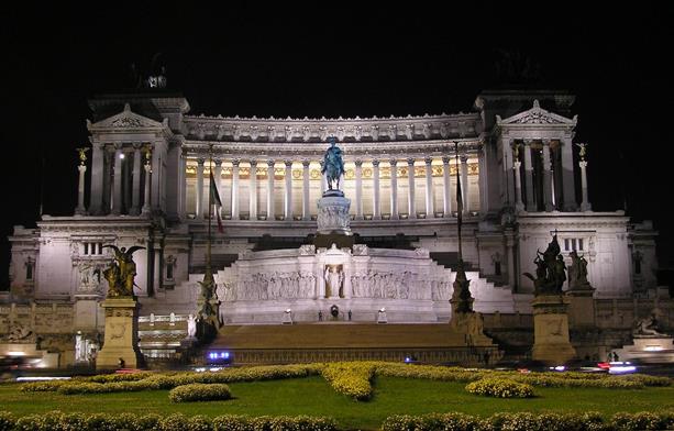 Памятник Виктору Эммануэлю (Рим)