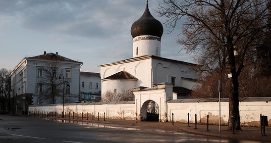 Церковь Михаила Архангела (Псков)