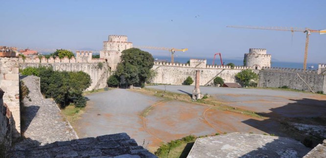 Крепость Едикуле (Стамбул)