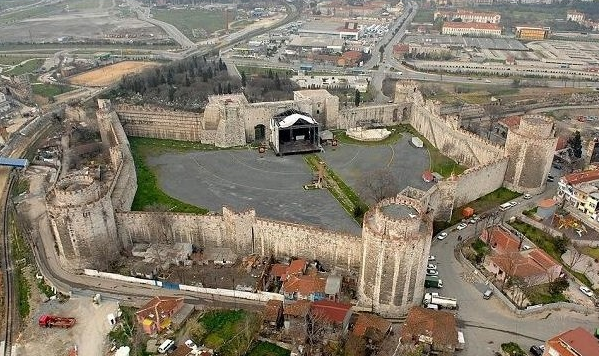 Крепость Едикуле (Стамбул)
