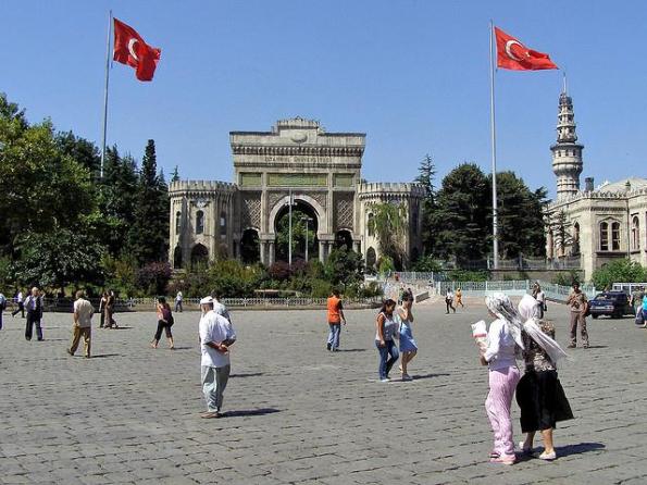 Площадь Беязыт или Баязид (Стамбул)