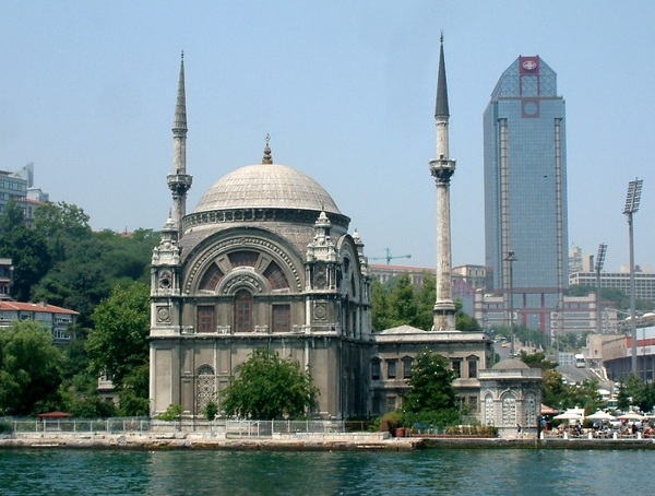Мечеть Нусретье (Стамбул)