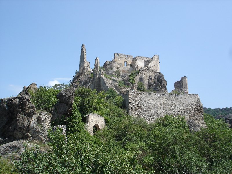 Kuenringerburg Castle