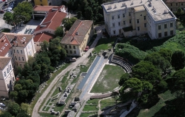 Руины малого римского театр (Malo rimsko kazaliste) (Пула)