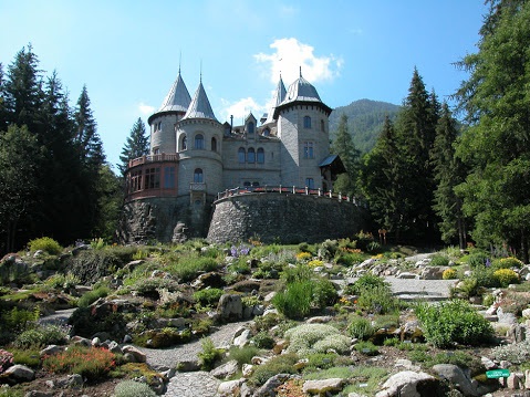 Альпийский ботанический сад Замок Савой