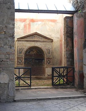 House of the Bear Pompeii