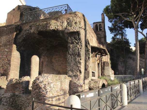 Roman Insula (Rome)
