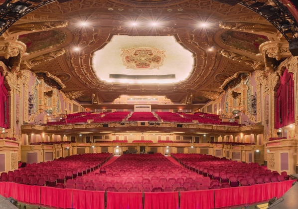 Восточный театр (Oriental Theater)