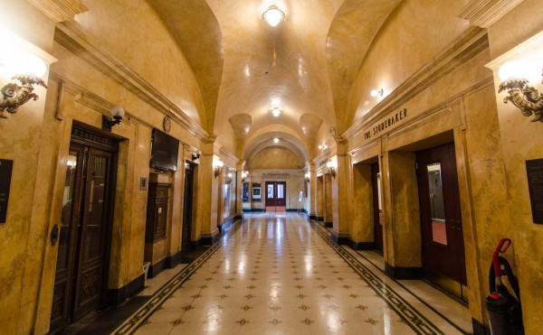 Здание Изобразительного искусства (Fine Arts Building)